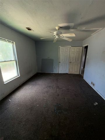 5533 BONG Drive, Fort Worth, TX 76112