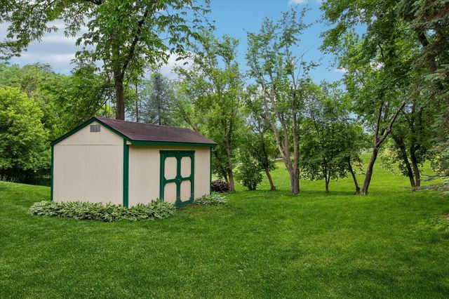 7160 Creekwood Lane, Prior Lake, MN 55372