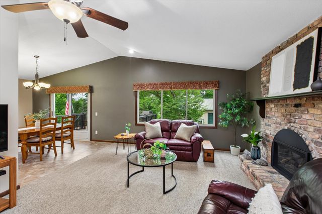 7160 Creekwood Lane, Prior Lake, MN 55372