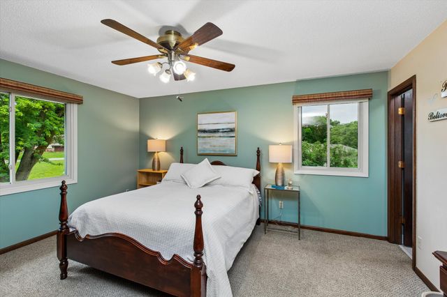 7160 Creekwood Lane, Prior Lake, MN 55372