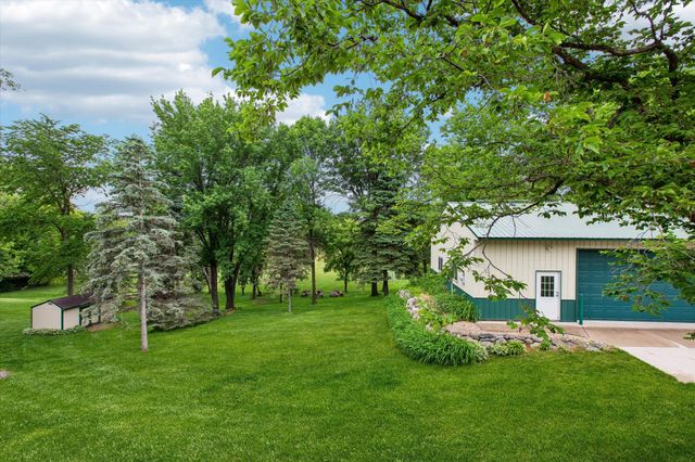 7160 Creekwood Lane, Prior Lake, MN 55372