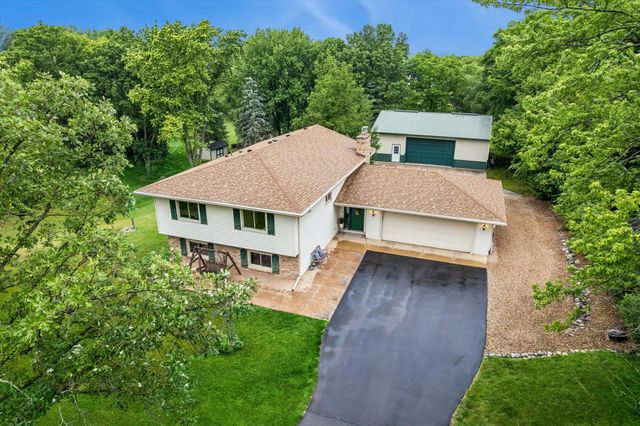 7160 Creekwood Lane, Prior Lake, MN 55372