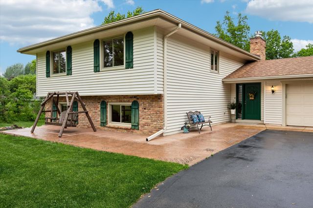 7160 Creekwood Lane, Prior Lake, MN 55372