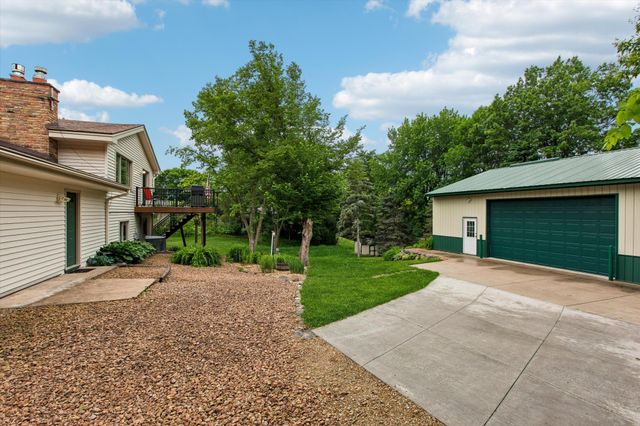 7160 Creekwood Lane, Prior Lake, MN 55372