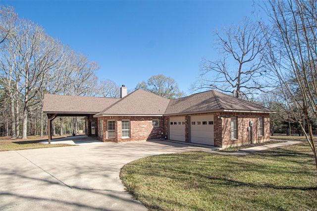 235 Hubert Lane, Livingston, TX 77351