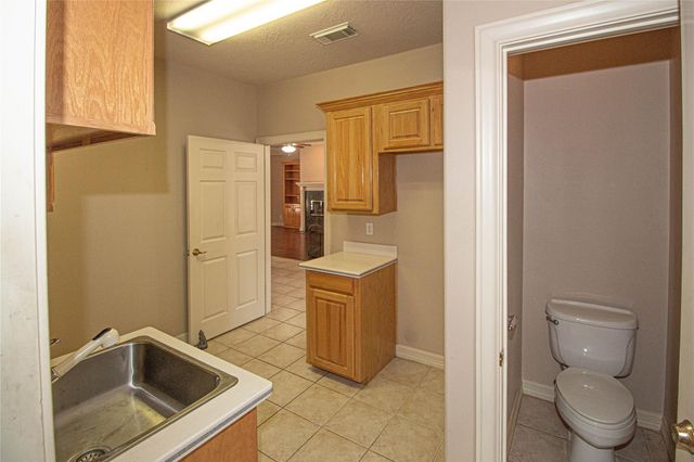 235 Hubert Lane, Livingston, TX 77351