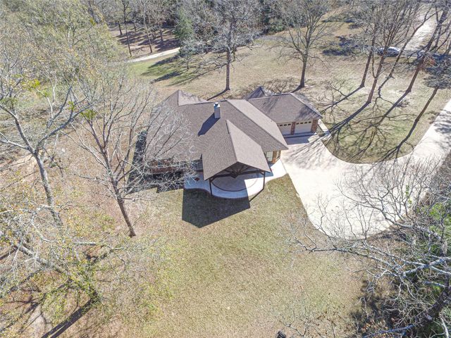 235 Hubert Lane, Livingston, TX 77351