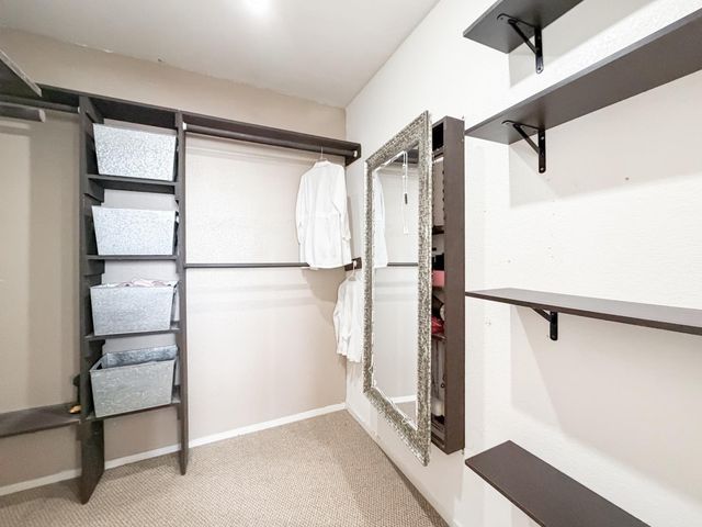 8953 Forked Creek Way, Elk Grove, CA 95758