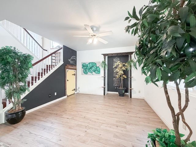 8953 Forked Creek Way, Elk Grove, CA 95758