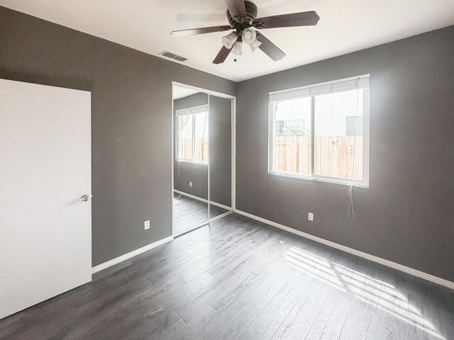 8953 Forked Creek Way, Elk Grove, CA 95758