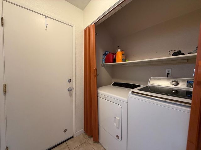 8953 Forked Creek Way, Elk Grove, CA 95758