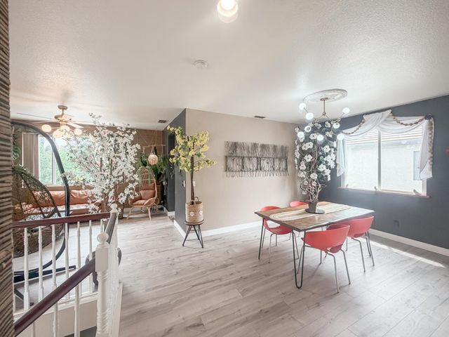 8953 Forked Creek Way, Elk Grove, CA 95758