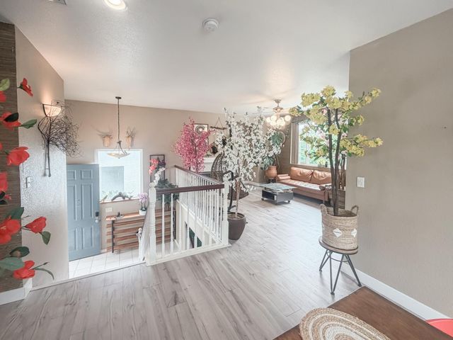 8953 Forked Creek Way, Elk Grove, CA 95758