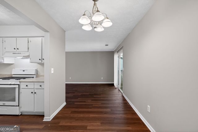 814 Hemingway Road, Stone Mountain, GA 30088