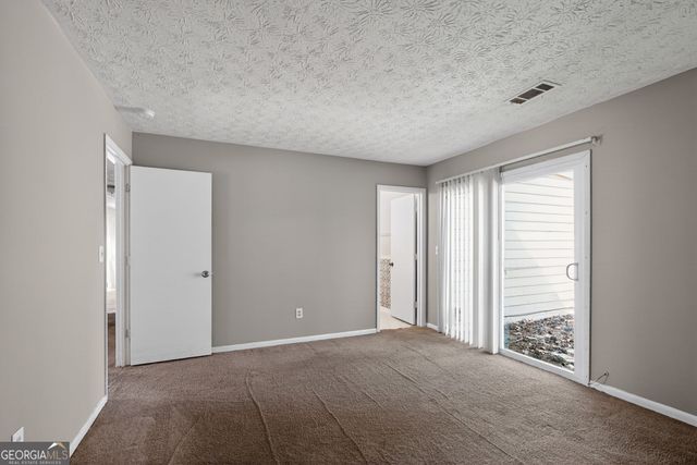 814 Hemingway Road, Stone Mountain, GA 30088