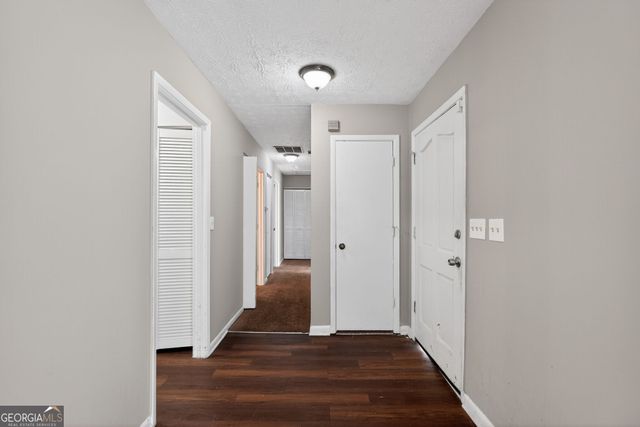 814 Hemingway Road, Stone Mountain, GA 30088