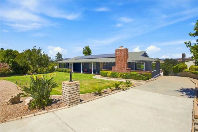1019 Riverview Drive, Fallbrook, CA 92028
