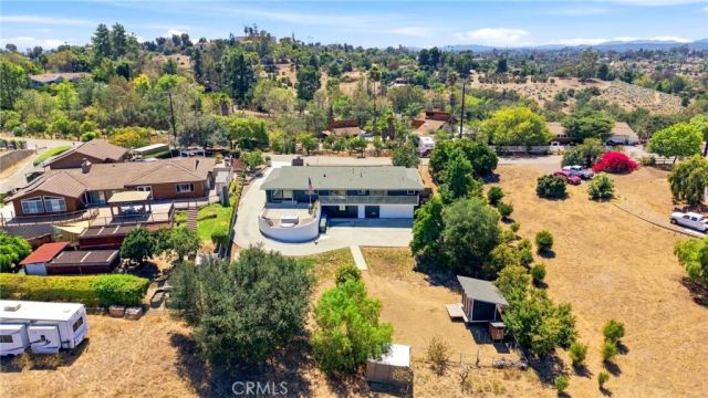 1019 Riverview Drive, Fallbrook, CA 92028