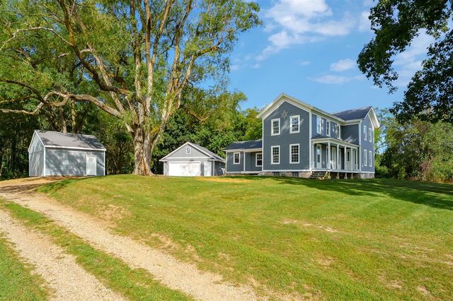 135 Golf View Drive, Plainwell, MI 49080