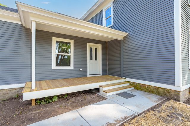 135 Golf View Drive, Plainwell, MI 49080