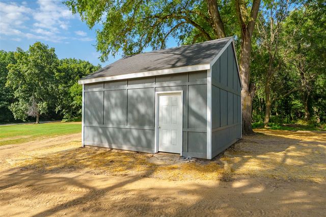 135 Golf View Drive, Plainwell, MI 49080