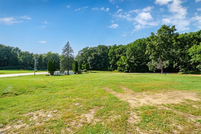 135 Golf View Drive, Plainwell, MI 49080