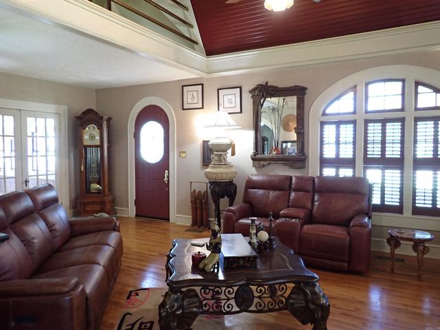 529 S 9th Street, Arkadelphia, AR 71923