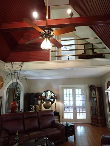 529 S 9th Street, Arkadelphia, AR 71923