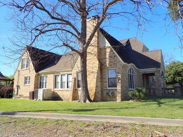 529 S 9th Street, Arkadelphia, AR 71923