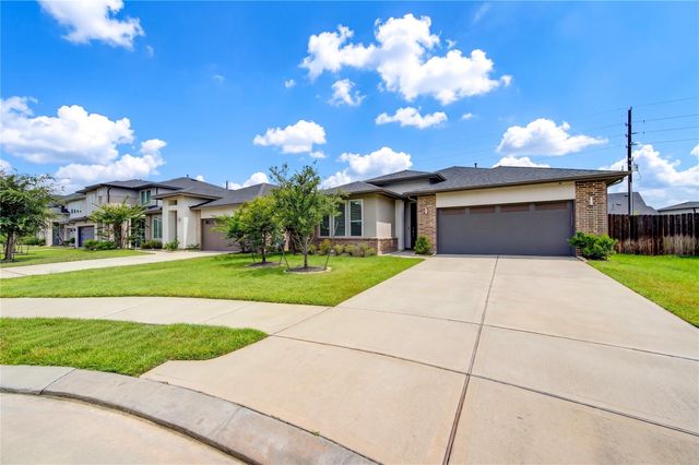 3306 Black Gore Creek Drive, Katy, TX 77494