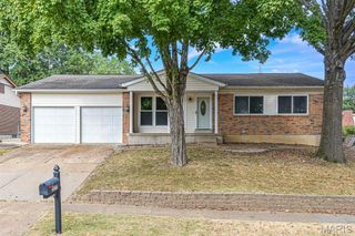 2177 Aileswick Drive, Oakville, MO 63129