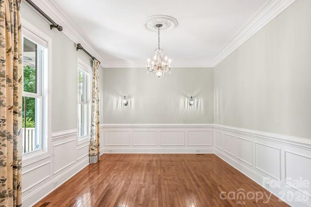10022 Triple Oak Road, Charlotte, NC 28277