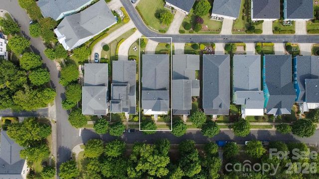 10022 Triple Oak Road, Charlotte, NC 28277