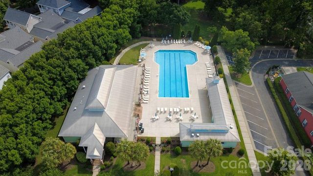 10022 Triple Oak Road, Charlotte, NC 28277