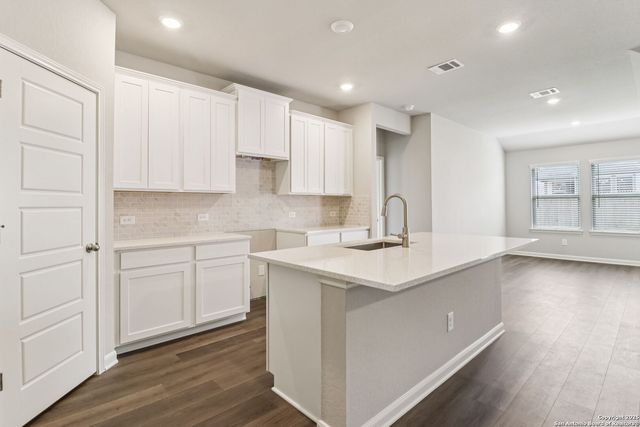 9923 Medicine Hat, San Antonio, TX 78254