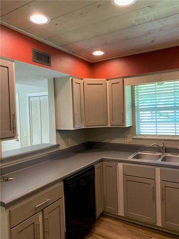 461 Garrett Street C, Siloam Springs, AR 72761