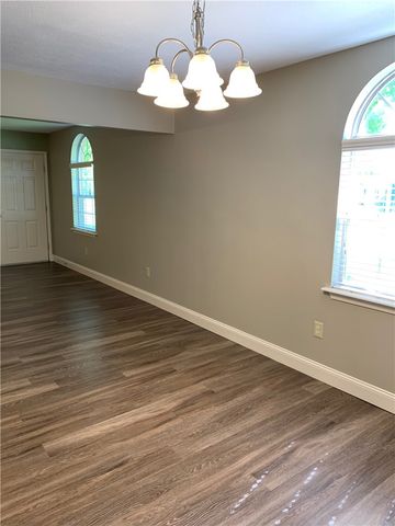 461 Garrett Street C, Siloam Springs, AR 72761