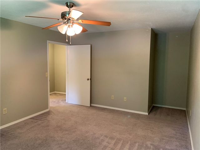 461 Garrett Street C, Siloam Springs, AR 72761