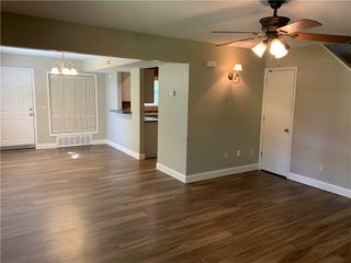 461 Garrett Street C, Siloam Springs, AR 72761