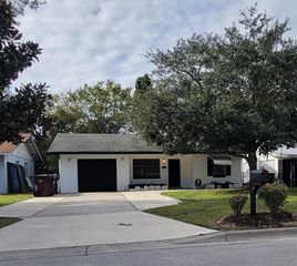 332 CAROLINA AVENUE, St Cloud, FL 34769