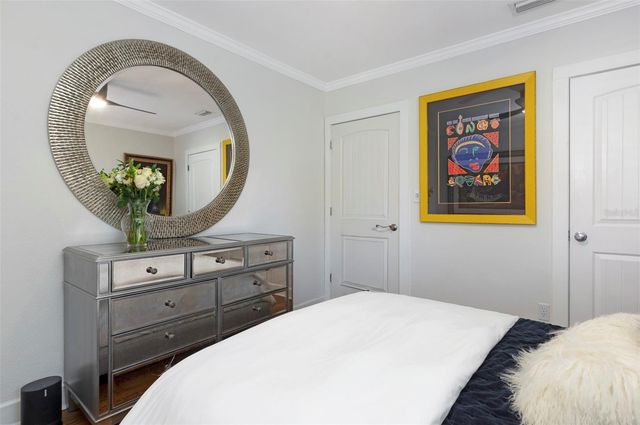 1101 CRESCENT LAKE DRIVE N, St Petersburg, FL 33701