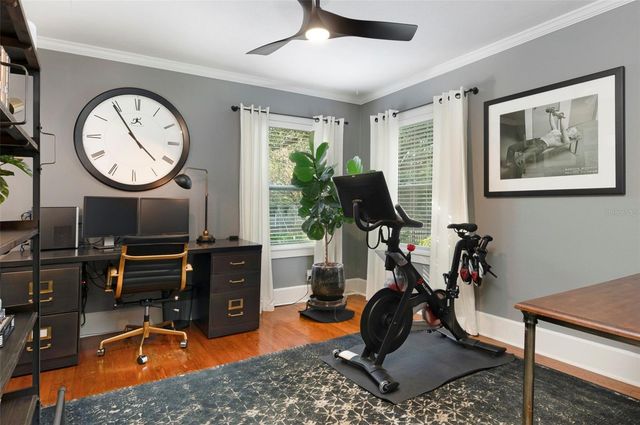 1101 CRESCENT LAKE DRIVE N, St Petersburg, FL 33701