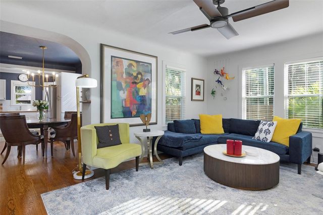 1101 CRESCENT LAKE DRIVE N, St Petersburg, FL 33701