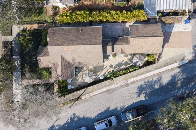 1101 CRESCENT LAKE DRIVE N, St Petersburg, FL 33701