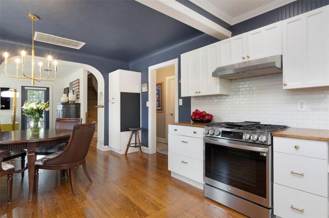 1101 CRESCENT LAKE DRIVE N, St Petersburg, FL 33701