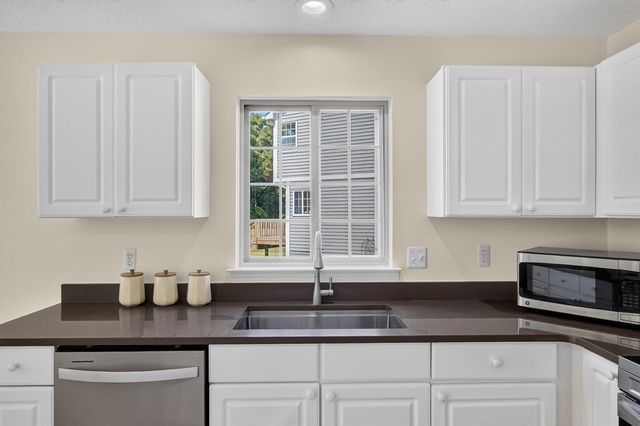 4905 Ravine Court, Ann Arbor, MI 48105