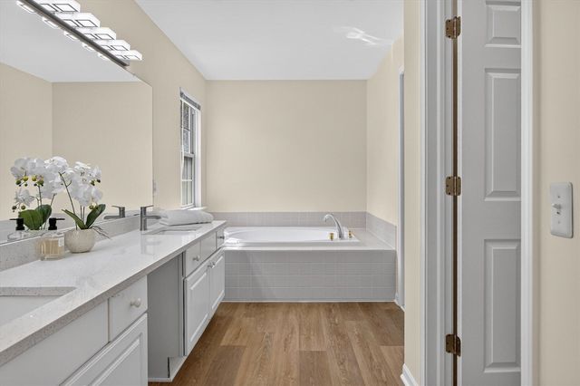 4905 Ravine Court, Ann Arbor, MI 48105
