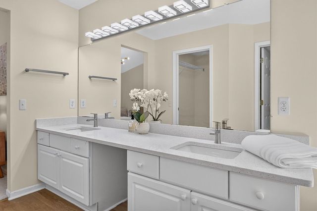 4905 Ravine Court, Ann Arbor, MI 48105