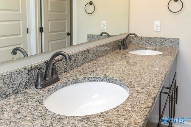 119 Wyatt Circle, Owens Cross Roads, AL 35763
