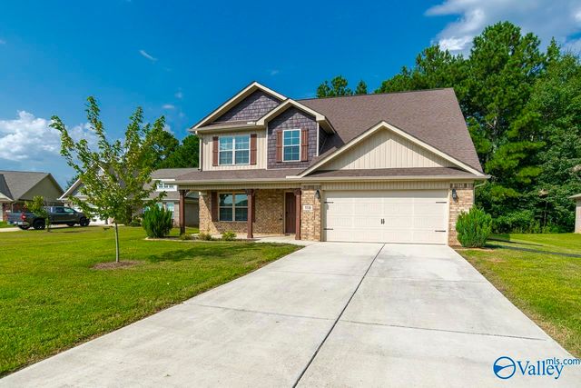 119 Wyatt Circle, Owens Cross Roads, AL 35763